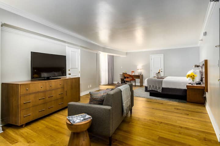 Room 16 of 85